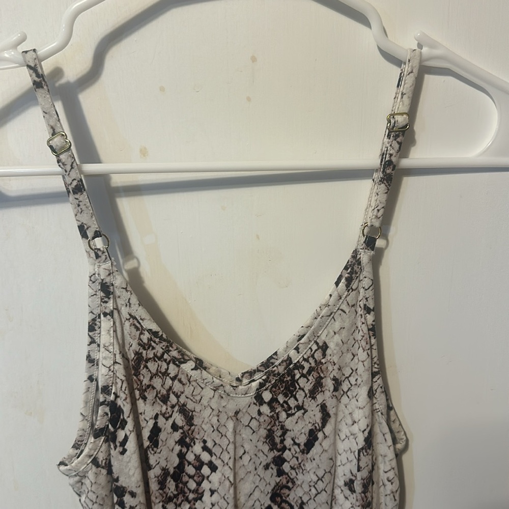 Manduka Dress - Picture 3 of 5